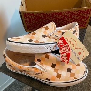 Vans Slip On Breast Cancer Awareness